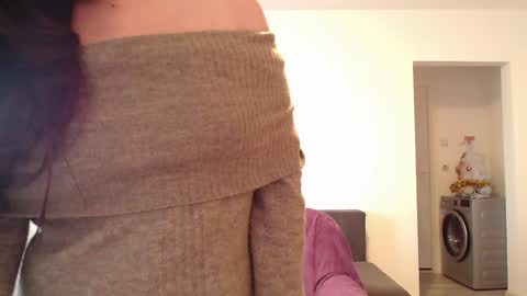 Sherry online show from January 4, 2025, 10:05 am