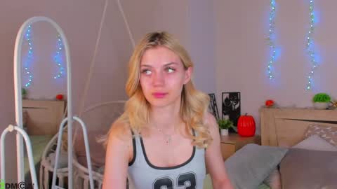 cherry_pr1ce online show from June 7, 2026, 10:46 pm