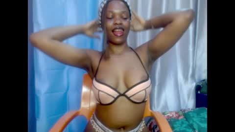Sophie online show from June 23, 2026, 6:33 am