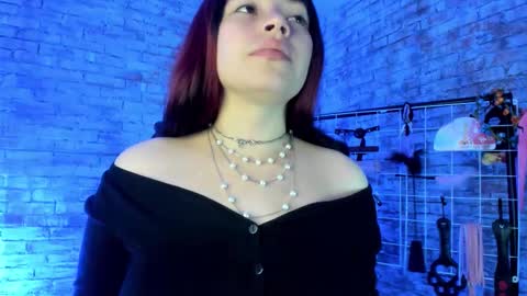 Snapshot of cherry_xoxx chatting on October 17, 2025, 11:35 am online show from October 17, 2025, 11:35 am