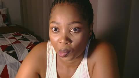 Snapshot of cherrybabexx chatting on January 12, 2025, 5:01 pm Cherrybabe online show from January 12, 2025, 5:01 pm