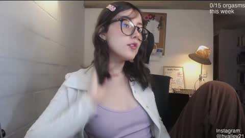 Snapshot of cherrybunny21 chatting on February 26, 2026, 1:04 am Sarah Prez online show from February 26, 2026, 1:04 am