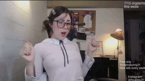 Snapshot of cherrybunny21 chatting on February 28, 2026, 11:28 pm Sarah Prez online show from February 28, 2026, 11:28 pm