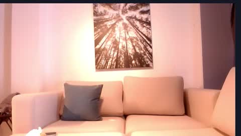 Anna online show from March 24, 2026, 11:37 am