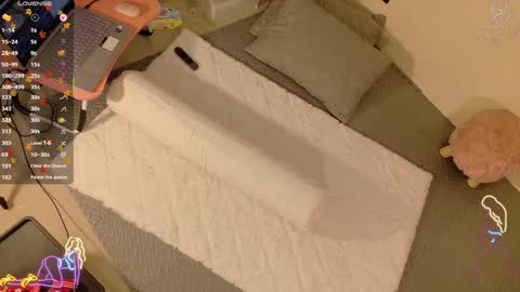 Cherry online show from November 30, 2025, 2:04 am