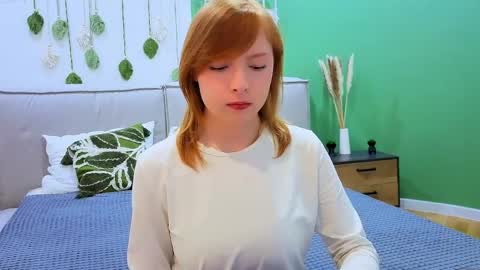 cherrycrushlove online show from March 31, 2026, 5:52 am