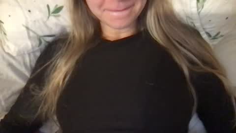 cherryflavorxx online show from April 5, 2026, 12:19 am