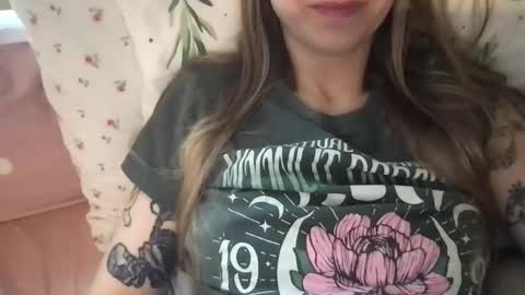 cherryflavorxx online show from April 5, 2026, 8:50 pm