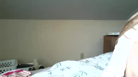 cherryflavorxx online show from April 15, 2026, 7:58 pm