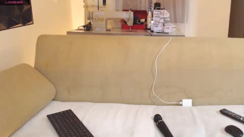 Snapshot of cherryl_b chatting on February 10, 2025, 10:31 am Cereza online show from February 10, 2025, 10:31 am