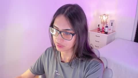 Snapshot of cherrylady2 chatting on October 4, 2025, 12:14 pm Cherry online show from October 4, 2025, 12:14 pm