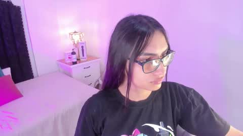 Snapshot of cherrylady2 chatting on October 17, 2025, 11:57 am Cherry online show from October 17, 2025, 11:57 am