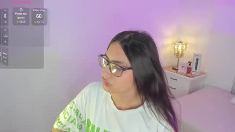 Snapshot of cherrylady2 chatting on November 28, 2025, 11:57 am Cherry online show from November 28, 2025, 11:57 am