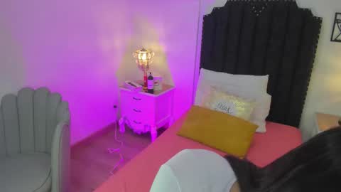 Snapshot of cherrylady2 chatting on December 22, 2025, 12:24 pm Cherry online show from December 22, 2025, 12:24 pm