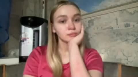Snapshot of cherryleija chatting on June 15, 2026, 4:31 pm Lei online show from June 15, 2026, 4:31 pm