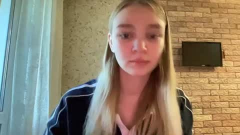 Snapshot of cherryleija chatting on June 19, 2026, 3:55 am Lei online show from June 19, 2026, 3:55 am