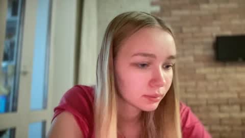 Snapshot of cherryleija chatting on July 9, 2026, 1:42 am Lei online show from July 9, 2026, 1:42 am