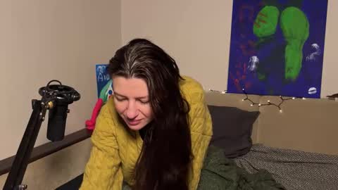 CherryLipsBaby online show from February 8, 2026, 2:37 am