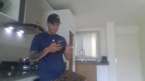 Snapshot of cherryvibes69 chatting on January 13, 2026, 4:34 pm --- online show from January 13, 2026, 4:34 pm