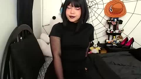 Cherry  online show from November 20, 2025, 4:07 pm