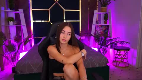 cherryylulu online show from September 24, 2025, 7:01 am