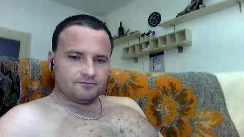 Snapshot of cheryloverboy chatting on October 28, 2025, 11:51 pm cheryloverboy online show from October 28, 2025, 11:51 pm