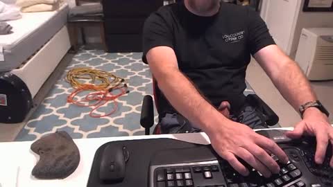 chesbayboy online show from October 7, 2025, 4:09 am