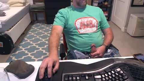 chesbayboy online show from October 9, 2025, 4:05 pm