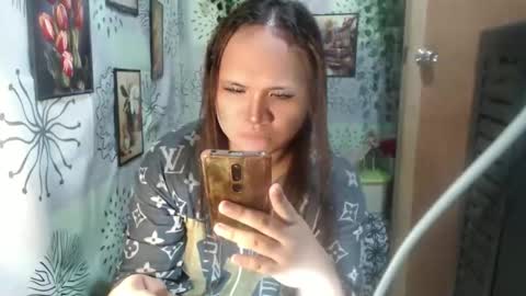 Snapshot of chescahotxxxl chatting on January 10, 2025, 12:15 pm chescahotxxxl online show from January 10, 2025, 12:15 pm