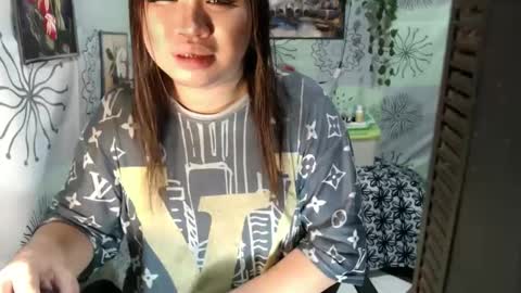 Snapshot of chescahotxxxl chatting on February 11, 2025, 2:35 am chescahotxxxl online show from February 11, 2025, 2:35 am