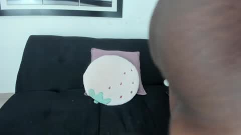 Snapshot of chevi_11ss chatting on June 12, 2026, 11:46 pm Chevi online show from June 12, 2026, 11:46 pm