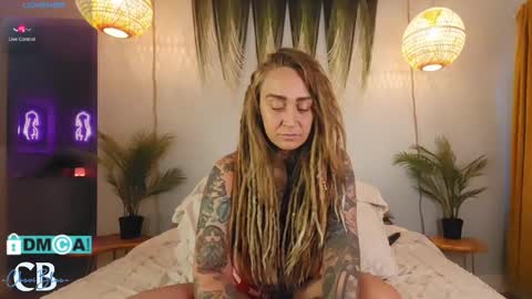 Chevi Blue online show from March 3, 2025, 3:20 pm