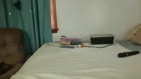 Jade and Thomas online show from January 14, 2026, 2:01 pm