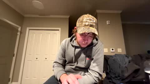 chevycamaro1978 online show from December 13, 2024, 8:37 pm