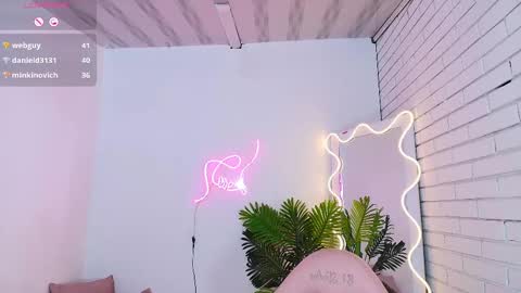 Snapshot of chiara_tay chatting on March 1, 2025, 9:29 am Chiara online show from March 1, 2025, 9:29 am