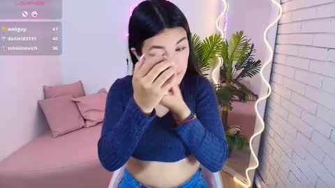 Snapshot of chiara_tay chatting on March 1, 2025, 12:45 pm Chiara online show from March 1, 2025, 12:45 pm