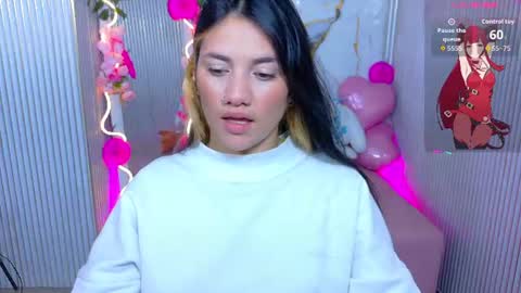 Snapshot of chiara_tay chatting on June 19, 2026, 11:47 am Chiara online show from June 19, 2026, 11:47 am