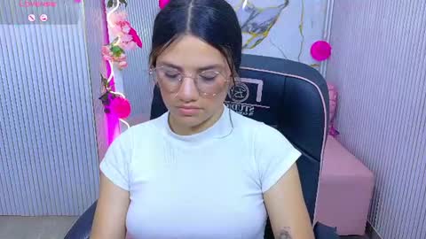 Snapshot of chiara_tay chatting on July 9, 2026, 7:18 pm Chiara online show from July 9, 2026, 7:18 pm