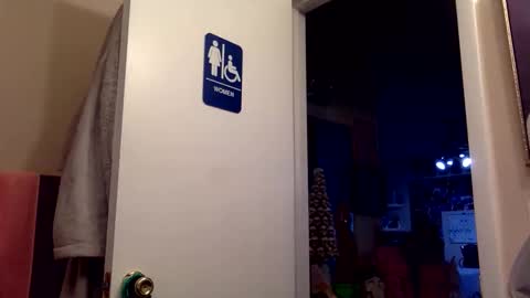 chicagobabe312 online show from October 16, 2025, 4:35 am