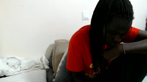chichie_ online show from June 29, 2026, 3:01 pm