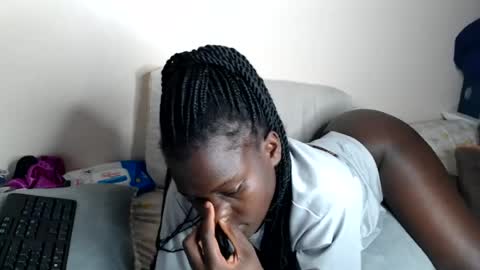 chichie_ online show from July 30, 2026, 4:55 am