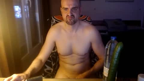 chicocam1983 online show from November 8, 2025, 6:18 pm