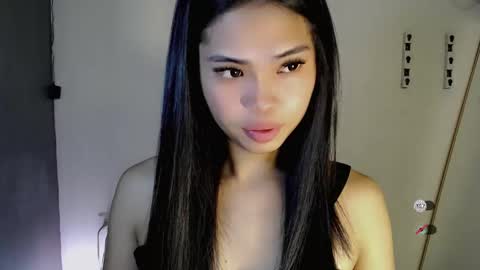 Snapshot of chictemptation_ chatting on March 10, 2026, 12:48 am CRISTINE3. online show from March 10, 2026, 12:48 am