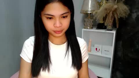 Snapshot of chictemptation_ chatting on April 2, 2026, 12:30 am CRISTINE3. online show from April 2, 2026, 12:30 am