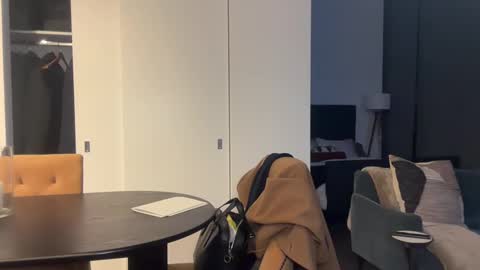 Snapshot of chiguy841 chatting on February 25, 2025, 2:58 am ChiGuy841 online show from February 25, 2025, 2:58 am