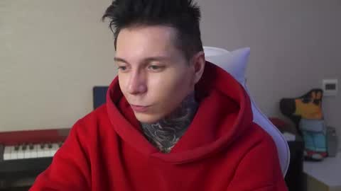 Snapshot of chillguy2k chatting on January 22, 2025, 11:21 pm Rick online show from January 22, 2025, 11:21 pm