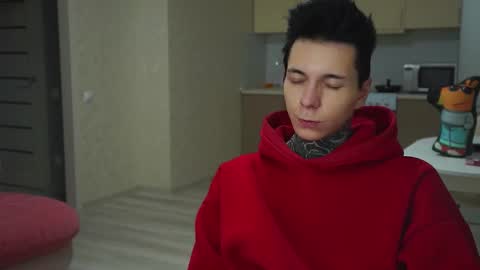 Snapshot of chillguy2k chatting on January 31, 2025, 12:39 am Rick online show from January 31, 2025, 12:39 am