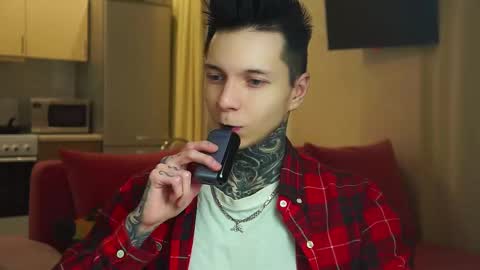 Snapshot of chillguy2k chatting on February 18, 2025, 9:53 pm Rick online show from February 18, 2025, 9:53 pm