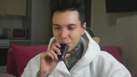 Snapshot of chillguy2k chatting on February 28, 2025, 7:14 pm Rick online show from February 28, 2025, 7:14 pm