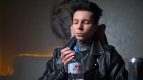 Snapshot of chillguy2k chatting on September 18, 2025, 11:07 pm Rick online show from September 18, 2025, 11:07 pm